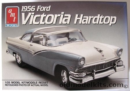 AMT 1/25 1956 Ford Victoria Hardtop - Bagged, 6547 plastic model kit